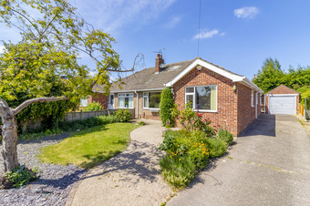 Moorland Close