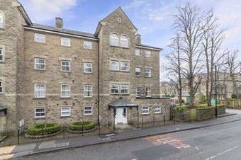 Park Court, North Park Road